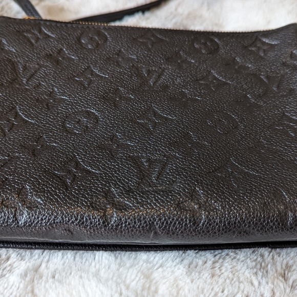 SOLD💥 Authentic!! Louis Vuitton Twice Empreinte cross body - box and dust bag - Picture 6 of 15
